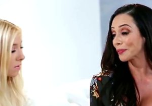 This mature brunette has a pair of irresistible tits